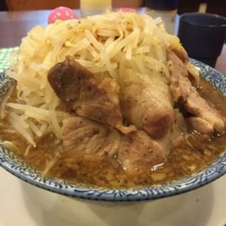 上肉ラーメン野菜マシマシ(ジャンキーモンキーJr. （【旧店名】 ラーメン まるだ）)