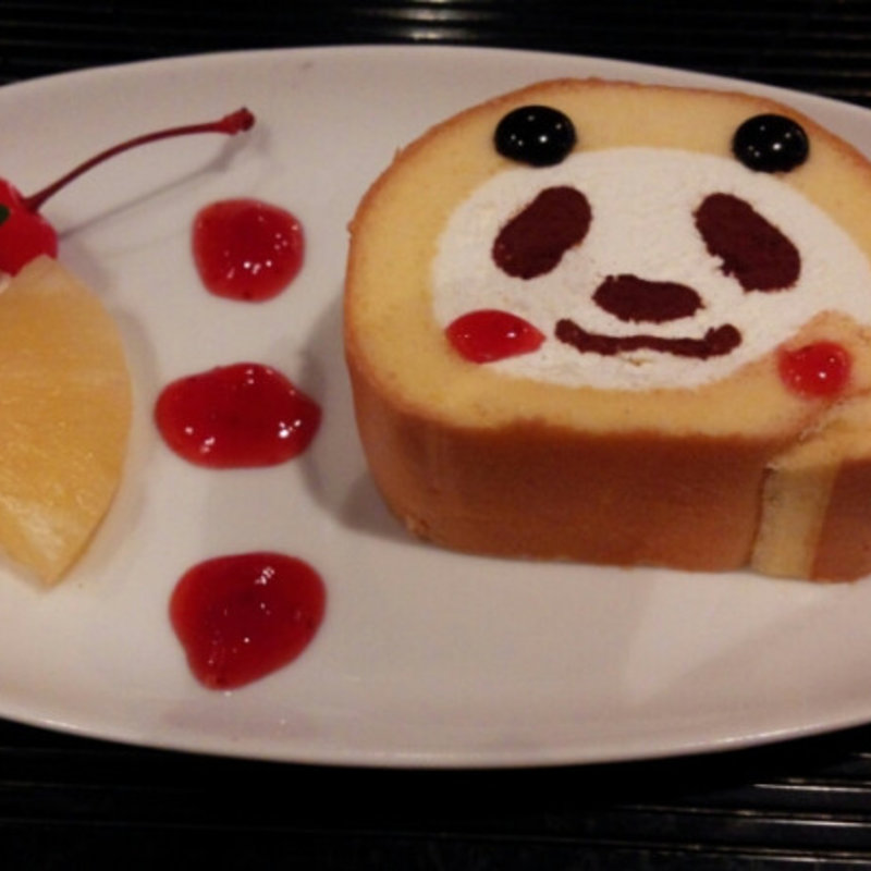 ﾊﾟﾝﾀﾞのﾛｰﾙｹｰｷ(しろくまカフェ)