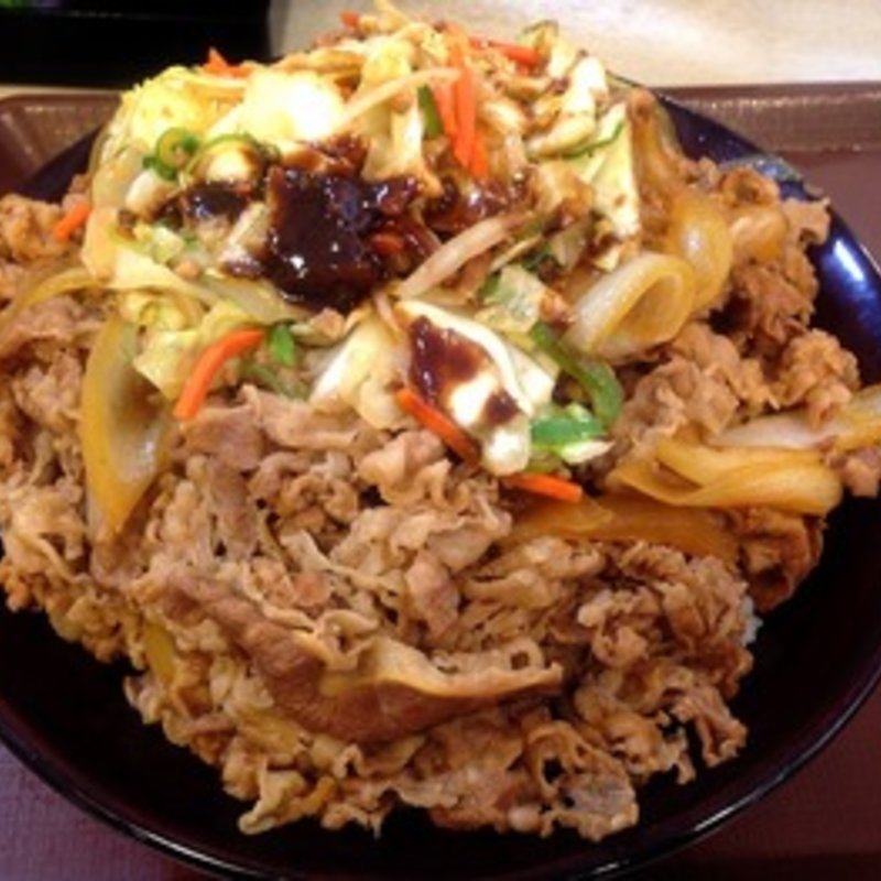 コクみそ野菜牛丼(すき家)