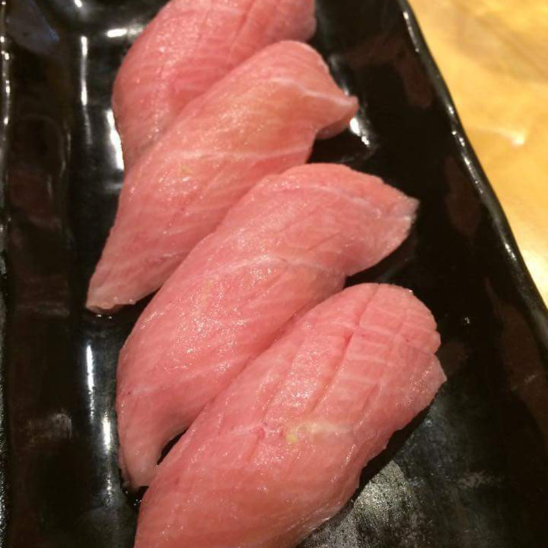 トロ(すしの助 肥後橋店)