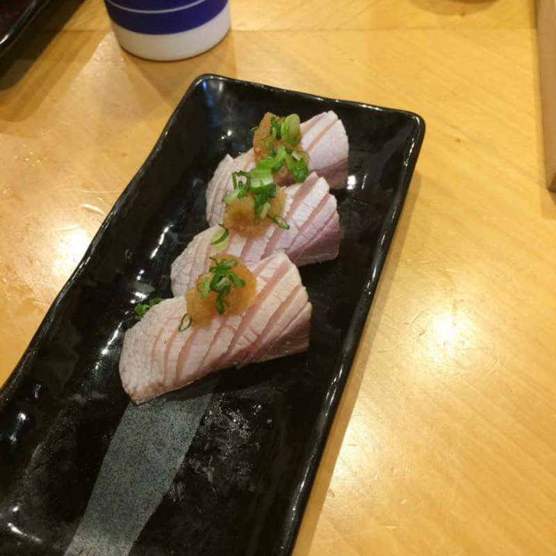 炙り鰤(すしの助 肥後橋店)