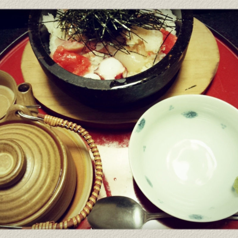 海鮮石焼き(すしやの魚々村)