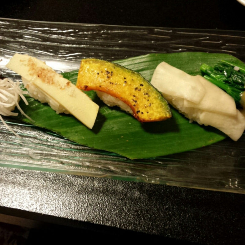 野菜握り(すしやの魚々村)