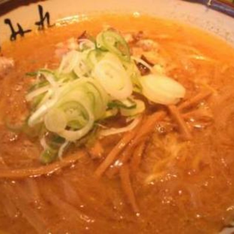 みそラーメン(すみれ 博多店)