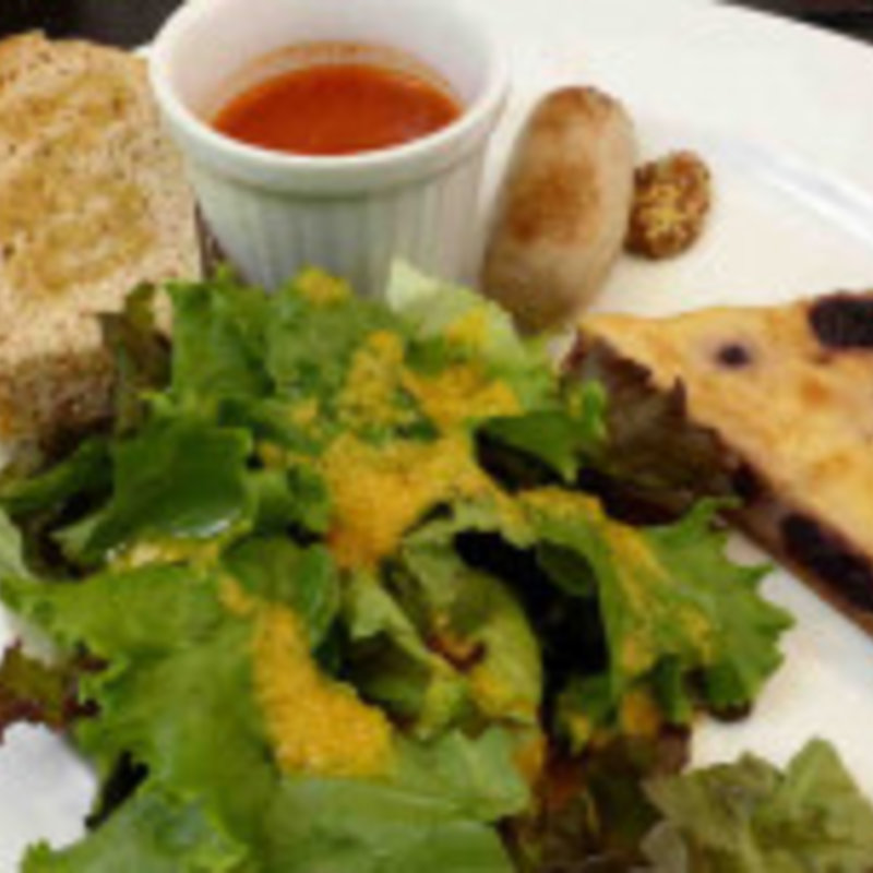 自家製ソーセージとチェリーのクラフティ(セルクル （CERCLE）)