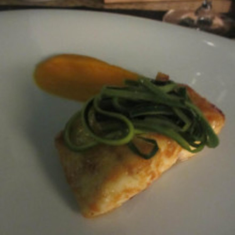 季節の鮮魚カレー風味、カボチャのクリームとズッキーニ(センシ バイ ハインツ ベック （sensi by Heinz Beck）)