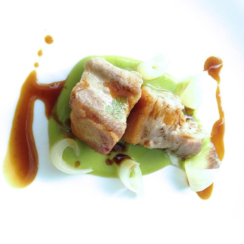 豚肉のアボカドソース仕立(センシ バイ ハインツ ベック （sensi by Heinz Beck）)