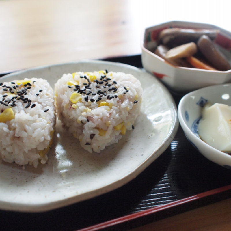 おにぎりセット(そば好日（そばこうじつ）)