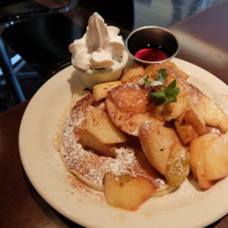 アップルシナモンのパンケーキ(タイム アンド スペース)