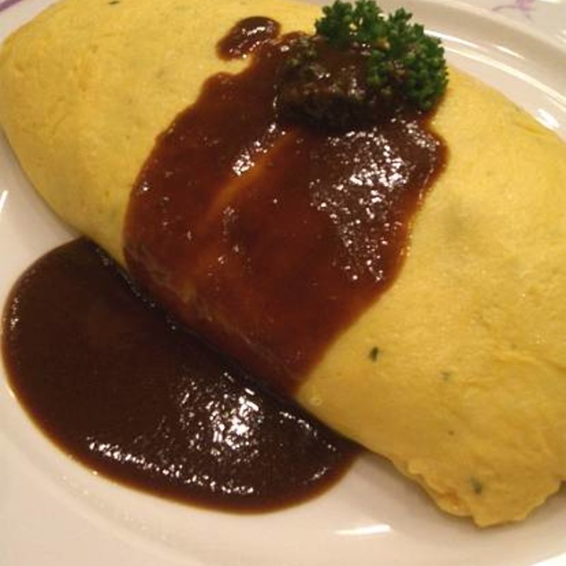 牛肉のオムライス　ガーリック風味(たいめいけん )