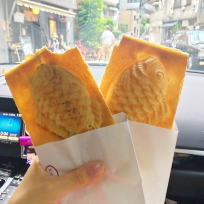 羽根付きたい焼き　つぶあん＆クリーム(たいやき神田達磨　恵比寿店)