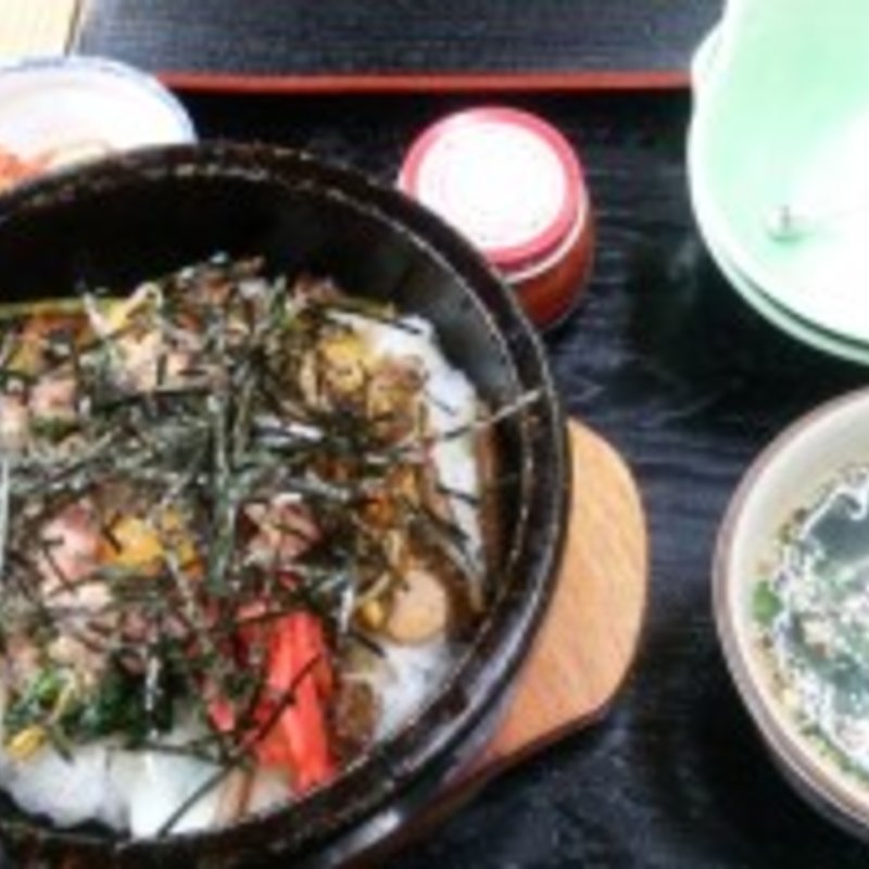 石焼ビビンバ（ユッケ）(たら福)