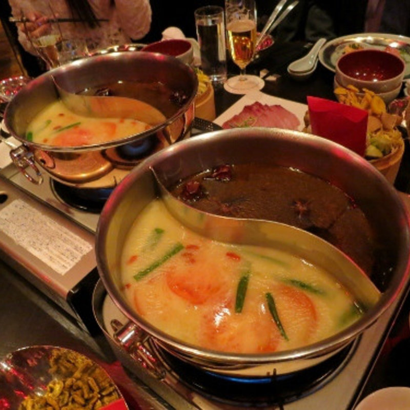 日本海の霜降り鰤の"開運"太極式コラーゲン薬膳火鍋コース(チャイナルーム （Chinaroom）)