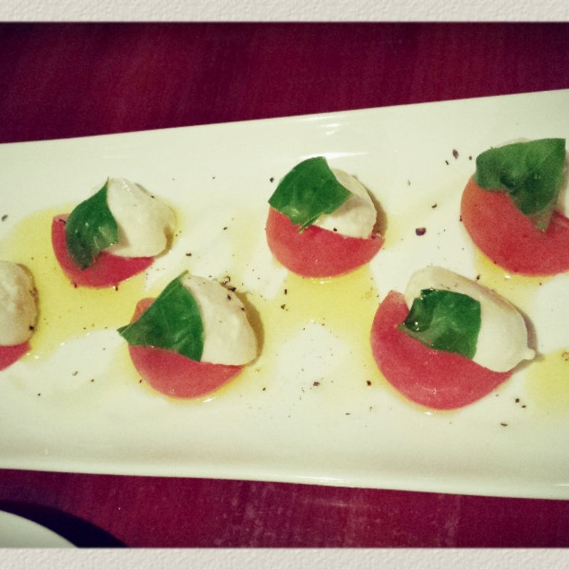 カプレーゼ(チルコロ （CIRCOLO）)