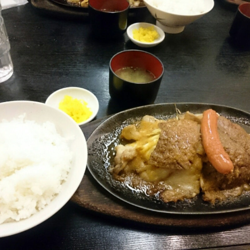 ミックスランチ定食(ちんや )