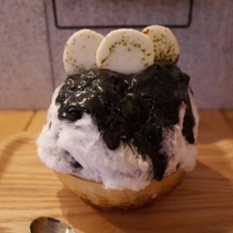 黒ゴマあんことココナッツミルク(ツインディッシュ （TWINDISH）)