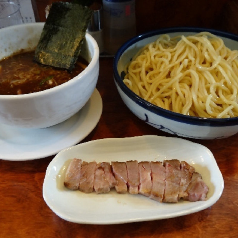 冷つけめん+特選炙りチャーシュー(つけ麺目黒屋 )