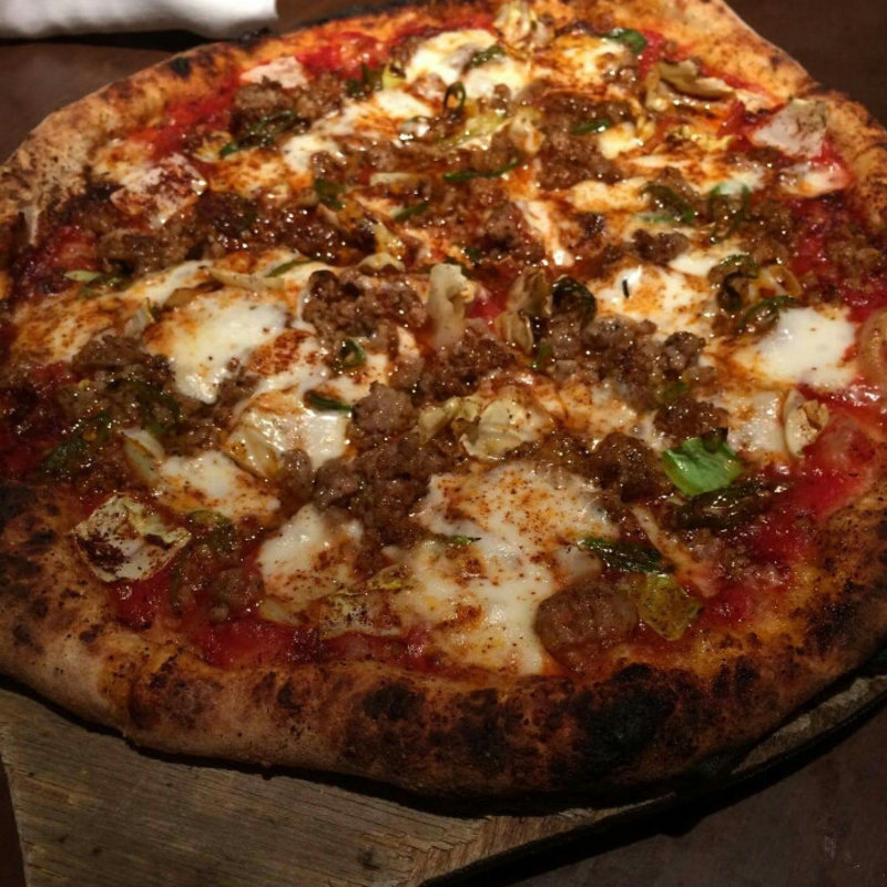 ピザデァアボロロッソ(Diavolo e Bambina)