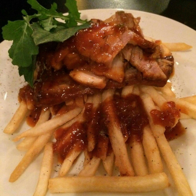 ビール屋さんのBBQスペアリブ(ディグビアバール （dig beer baR）)