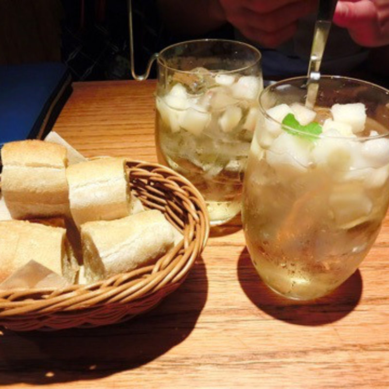 白ワインの白桃サングリア(ディプント 恵比寿店 （Di PUNTO）)