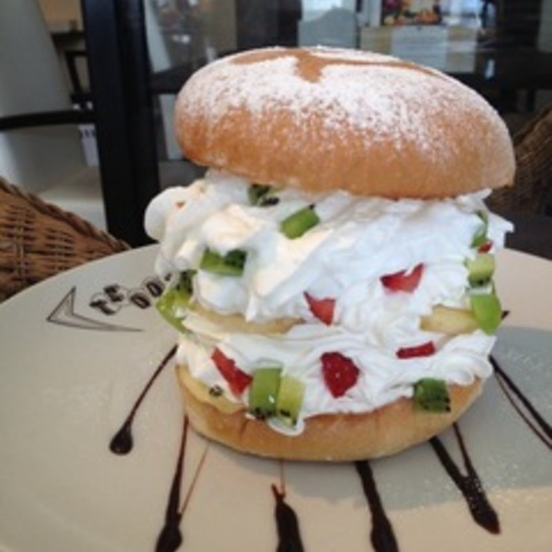 スイーツバーガー(テディーズ ビガーバーガー 横浜ワールドポーターズ店)