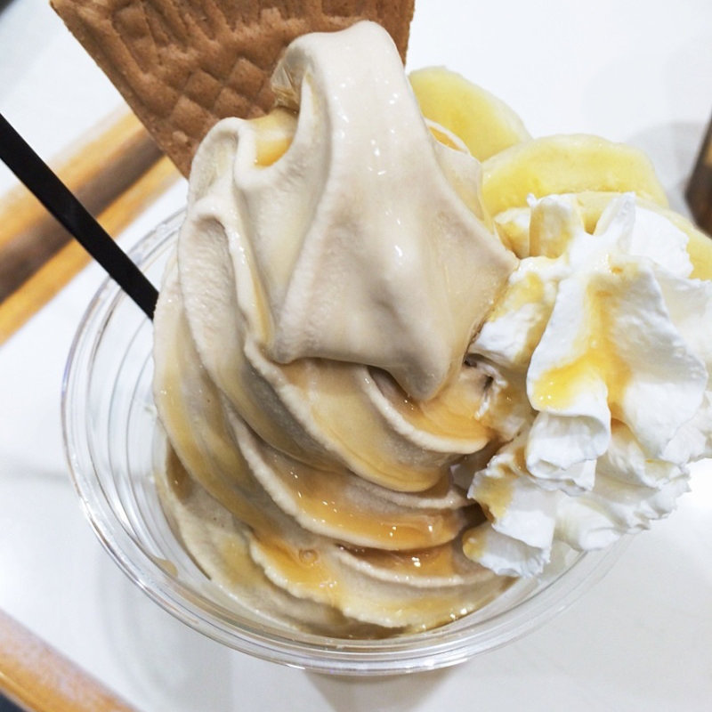 キャラメルミルクティーパフェ(The Nina's Paris 横浜ワールドポーターズ店)