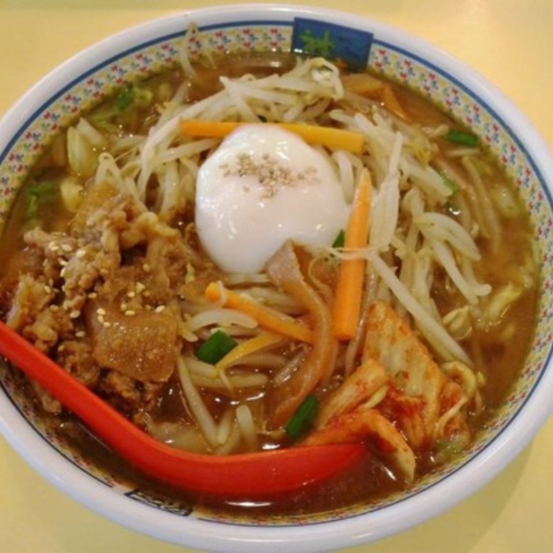 秋のﾋﾟﾘ辛 牛ｶﾙﾋﾞﾗｰﾒﾝ(どうとんぼり神座　 香芝ＳＡ店 （かむくら）)