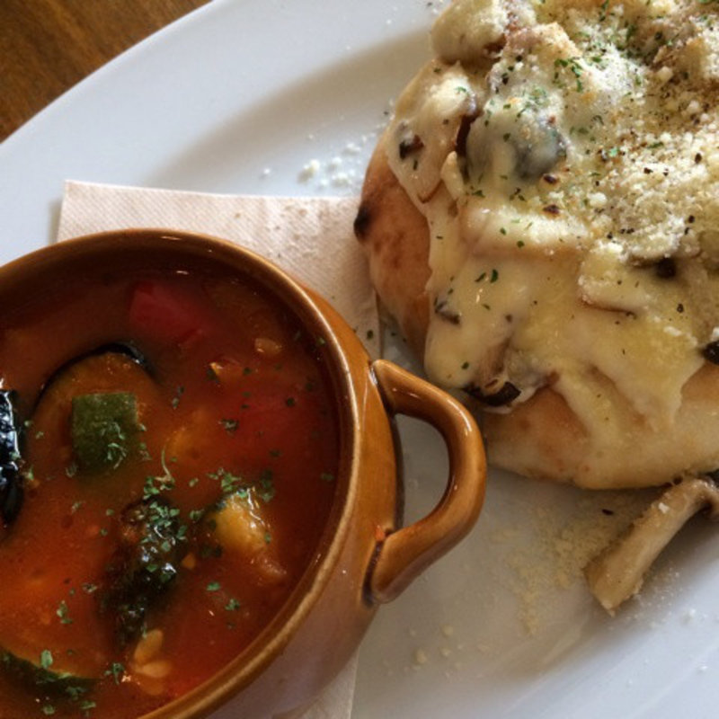 ミネストローネ・グラタンパン(トップシークレットカフェ)