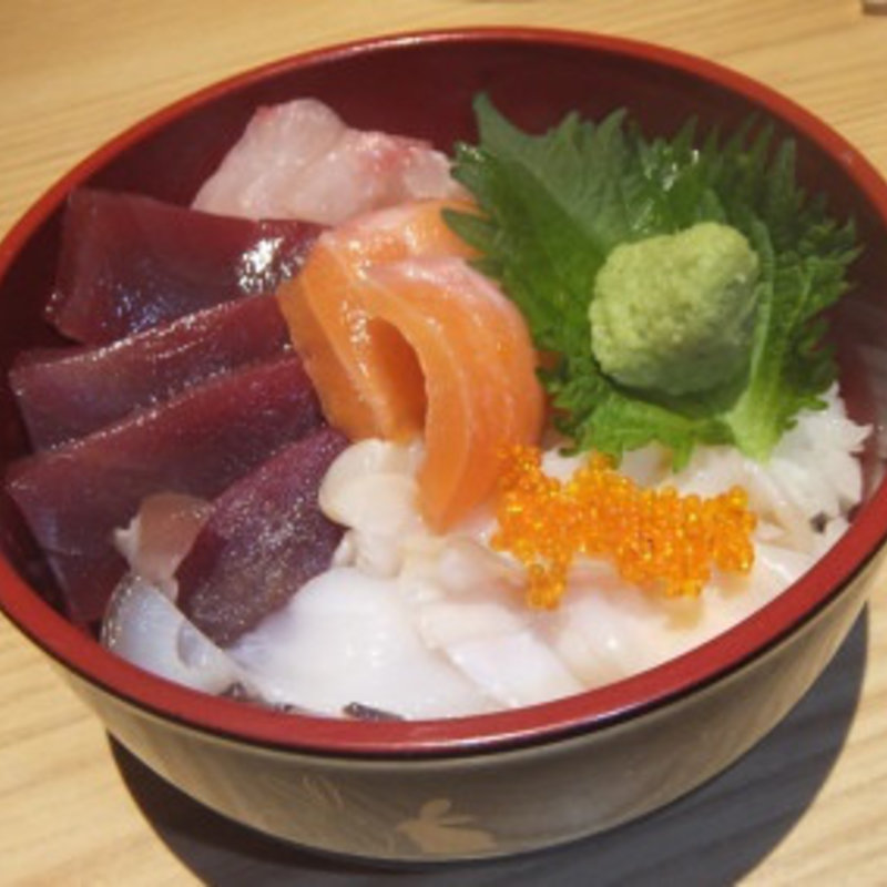 海鮮丼(ととどり （～魚鶏～）)