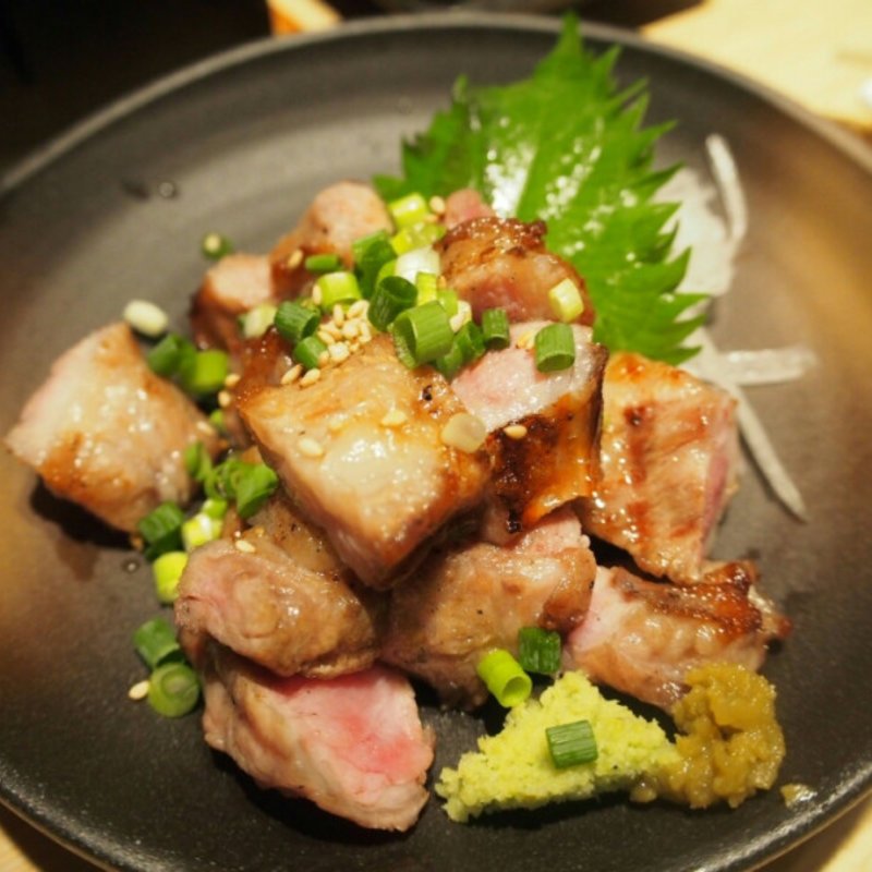 イベリコ炙り(渋谷っ子居酒屋 とととりとん)