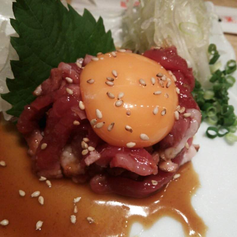 鴨肉ユッケ(渋谷っ子居酒屋 とととりとん)