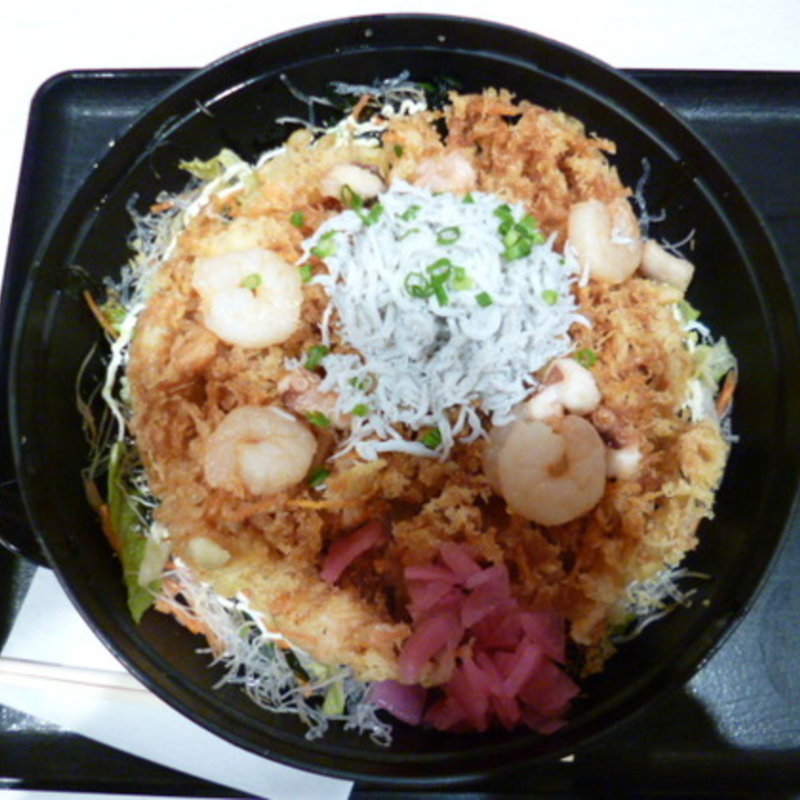 海鮮かき揚げ丼(しらす問屋とびっちょ Terrace Mall 湘南店)