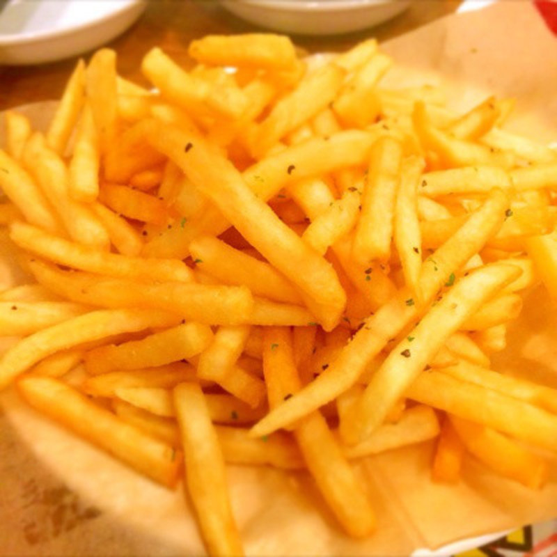 メガ盛りポテト(ドラゴン餃子楼 )