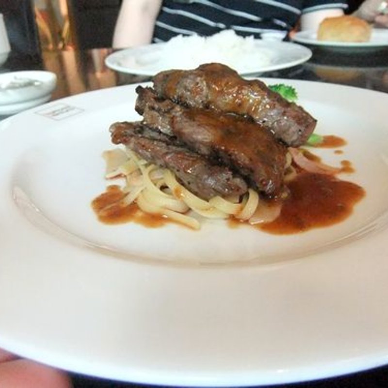 ディナーフェアーランチ　クローバービーフのグリルステーキ　いちじくソース(トラットリア ヴェントーノ)