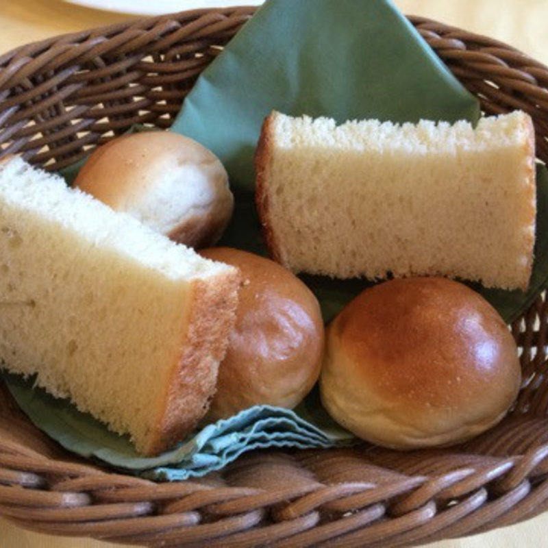 パン(トラットリア ダ イケダ ペル ピーコック （Trattoria DA IKEDA per Pcock 【旧店名】レストランPコック）)