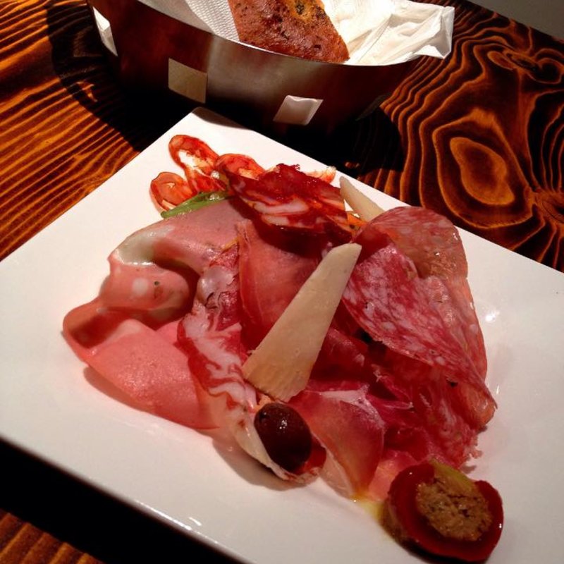 サラミの盛り合わせ(トラットリア ダイ パエサーニ)