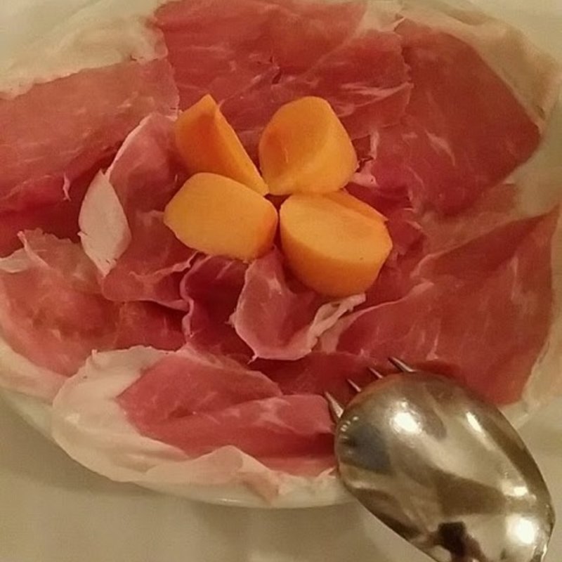 ハムと柿(トラットリア ダル ビルバンテ ジョコンド)