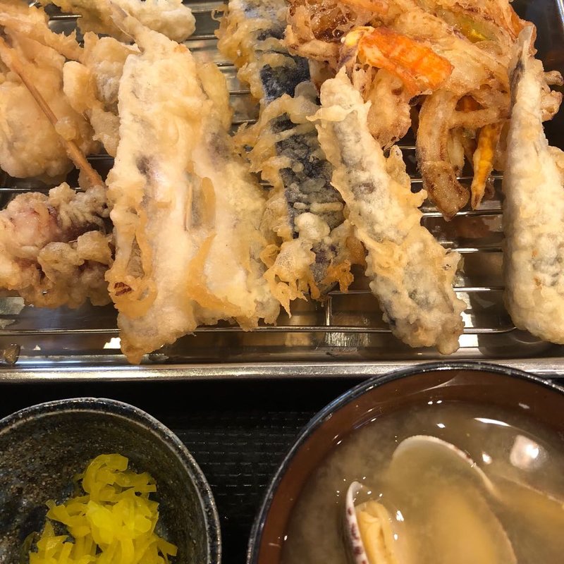 沼津港地魚定食(とら天 沼津本店 )