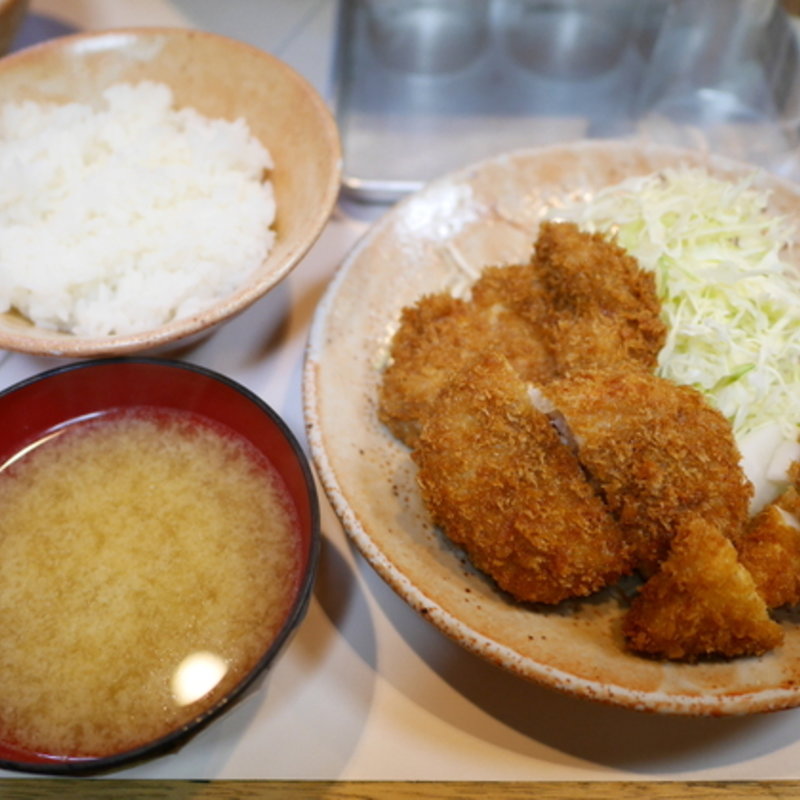 定食(とりかつ チキン)