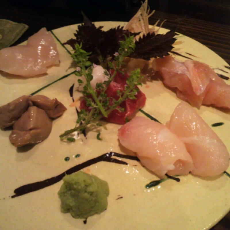 鳥の刺身盛り合わせ(とりこ )