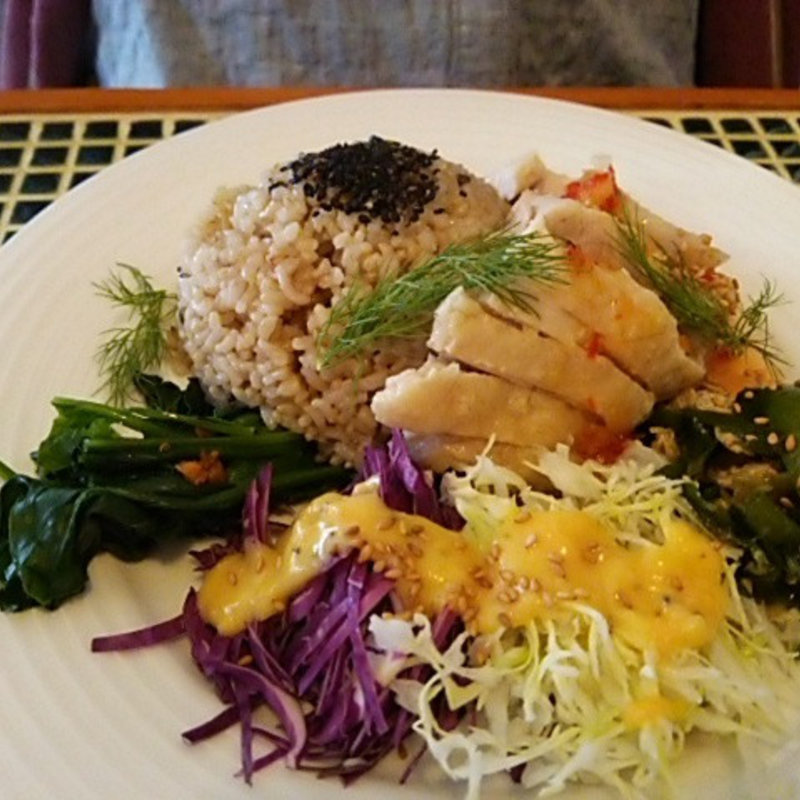 海南鶏飯 蒸し鶏ごはんエスニックプレート(トリノス食堂 )