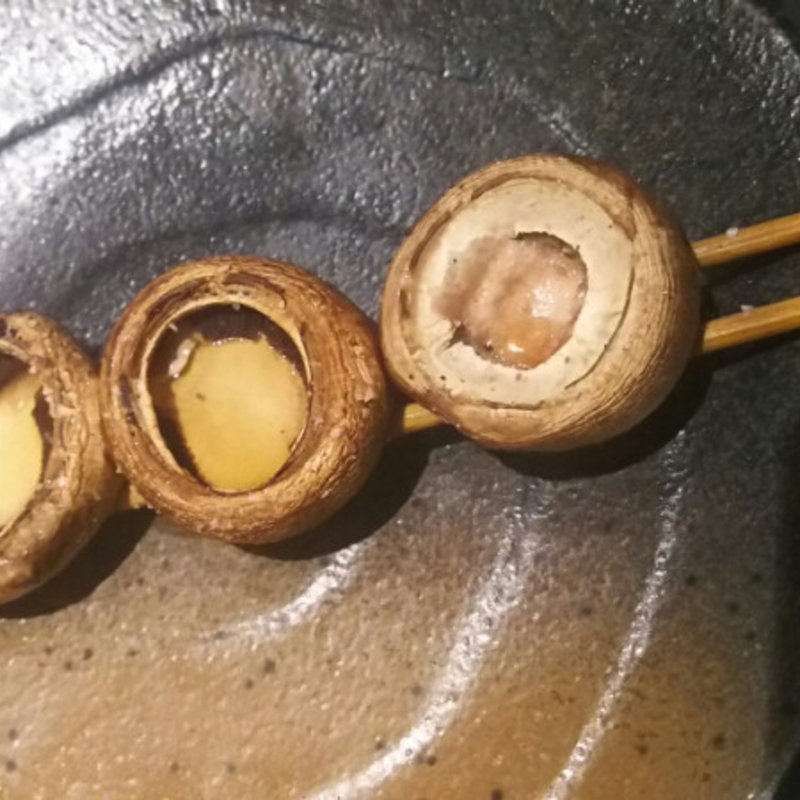 マッシュルームブラウン(とりまる 中目黒店 )