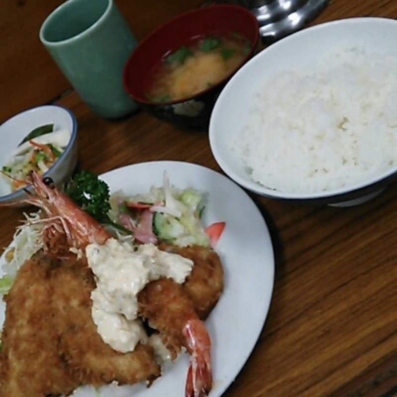 C定食（アジ・海老・ホタテ）(とんかつ八千代 （とんかつ・やちよ）)