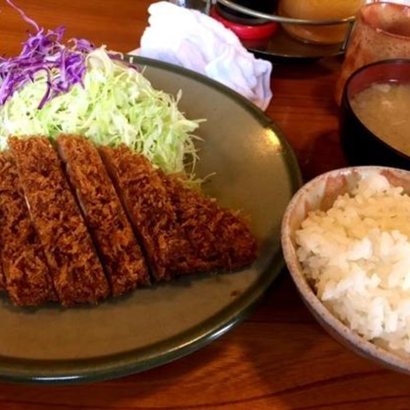 ロースかつ定食(とんかつ大関)