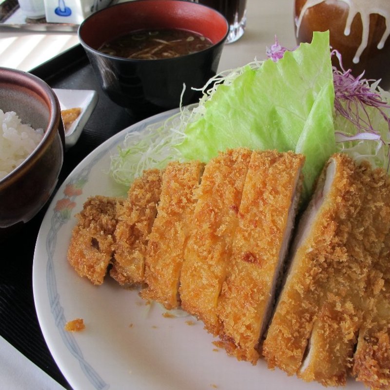 ロースかつ定食(とんかつ専門店カツヨシ下郡店 )