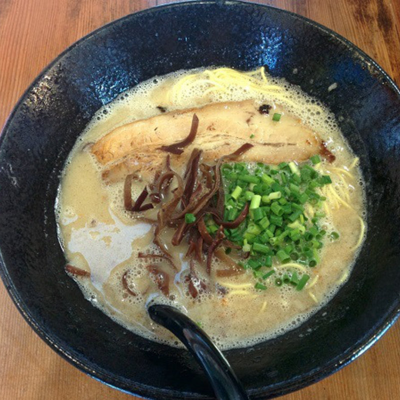 九州とんこつらぁめん(どんきさろく )