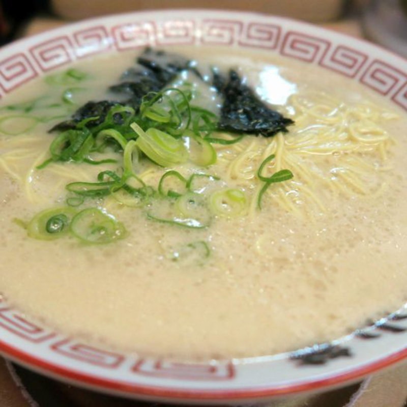 博多ラーメン（肉無し）(とんこつ隊 )
