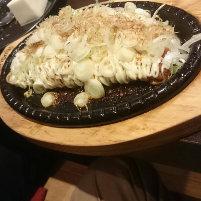 ジャンボ餃子(トンテジ 本郷店)