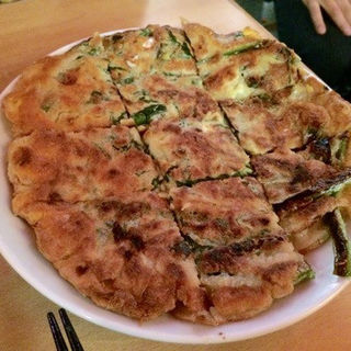 チヂミ(韓国家庭料理 なじみ亭)