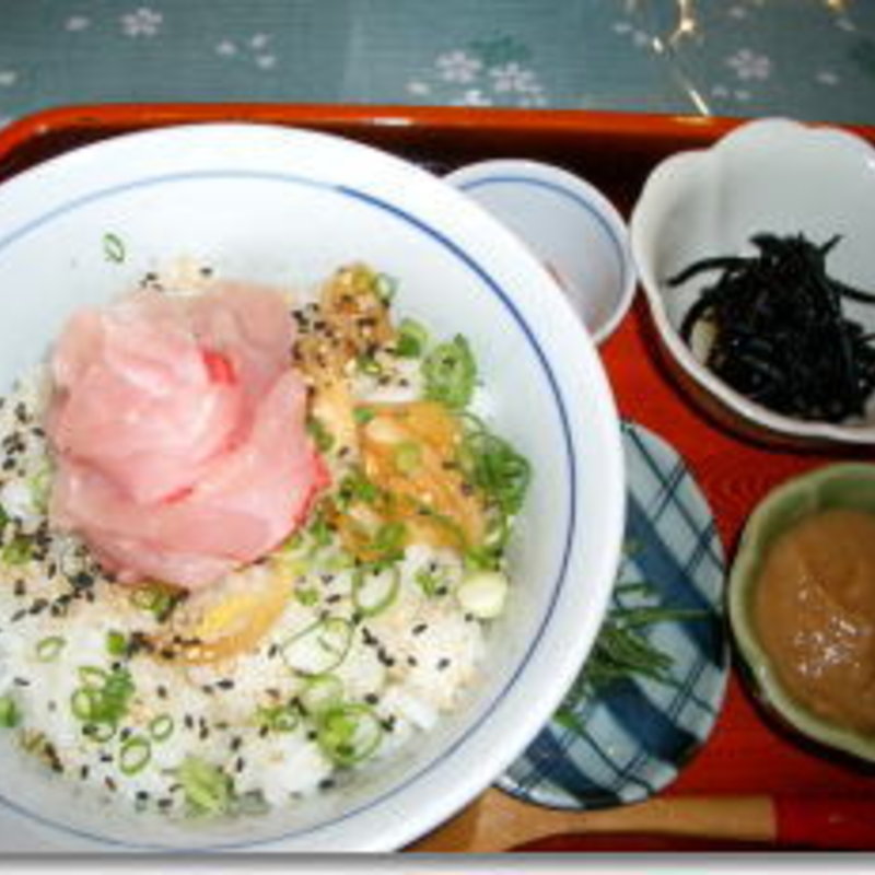 きんめ鯛まご茶漬け(なぶらとと)